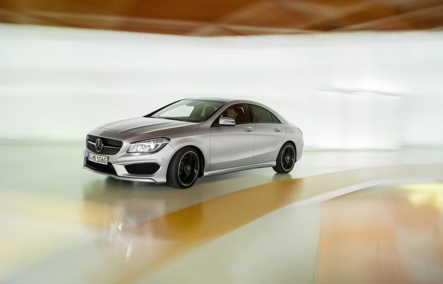  Mercedes-Benz CLA250 2014 года  (US) (фото 19 из 28)